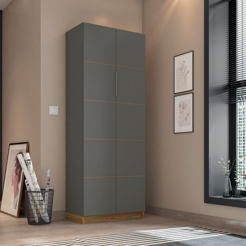 Armoire haute cubique, Graffiti