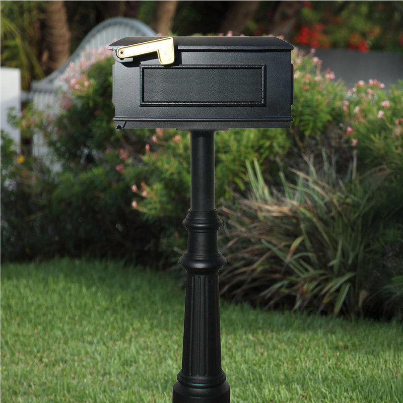 Hanford Aluminum Post Mounted Mailbox, Yes
