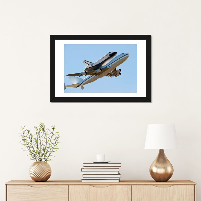 « space shuttle placed on a modified-shuttle aircraft 747 » par stocktrek images, reproduction d’impression sur toile tendue