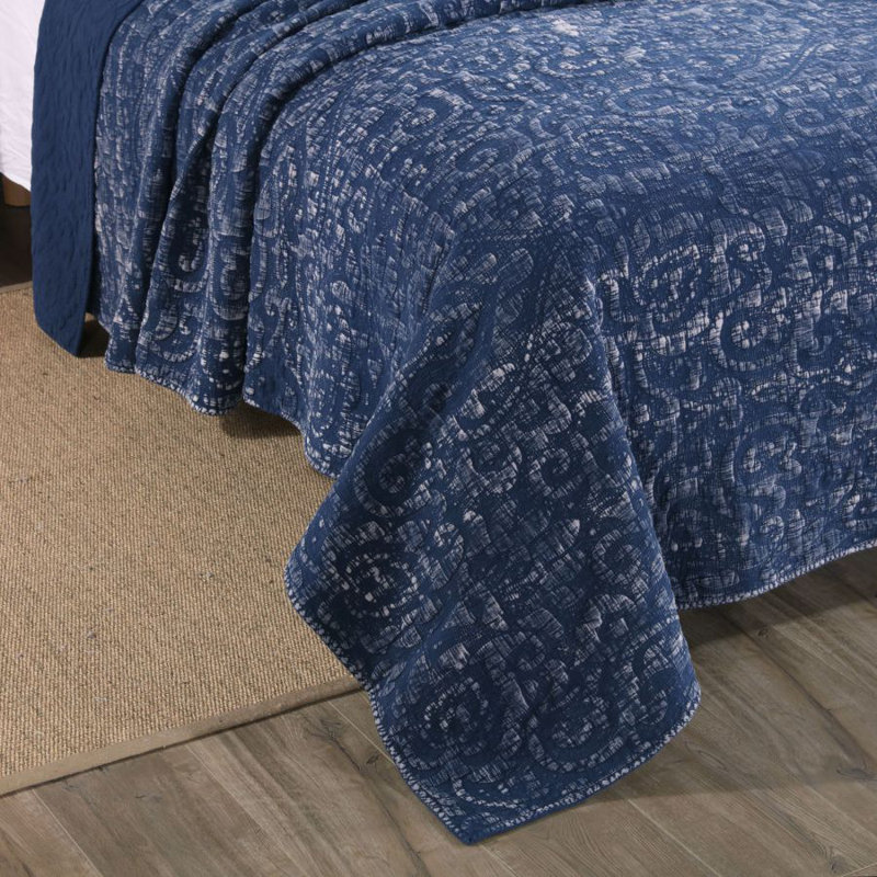 Modern & Contemporary Cotton Quilt, King Quilt + 2 King Shams, Navy/White