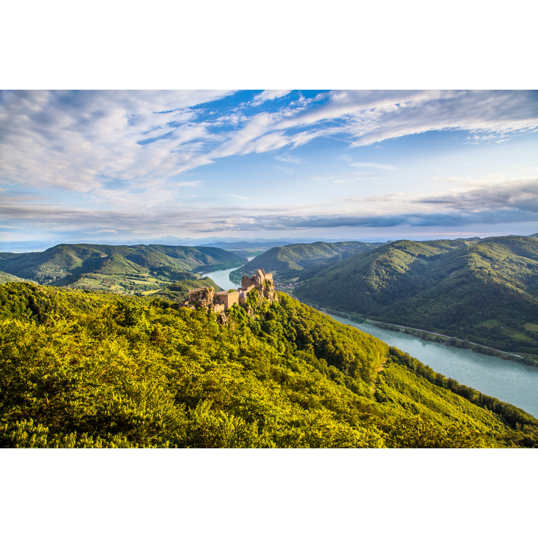 Leinwandbild Wachau Valley With Danube River And Castle Ruin, Austria