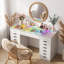 Grande coiffeuse préassemblée de 150 cm (59 pouces) avec plateau en verre HD, bandes lumineuses DEL RVB intégrées, 15 tiroirs, poignées en forme de diamant, ports de chargement USB et Type-C.-374514776