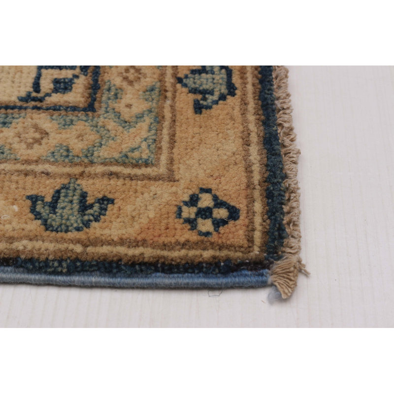 Tapis rectangulaire unique en laine de 6 pi x 8 pi 7 po des années 1990 Aliece