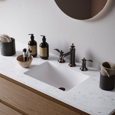 Widespread 2-handle Bathroom Faucet with Drain Assembly