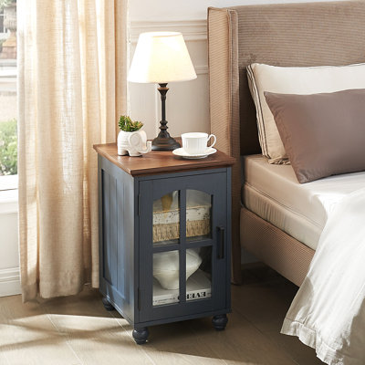 Table d'appoint étroite, table de chevet de ferme avec station de charge, table de bout en bois avec rangement de porte de grange en verre, organisateur d'armoire avec tablette réglable, table de chevet pour les petits espaces dans la chambre à coucher du salon