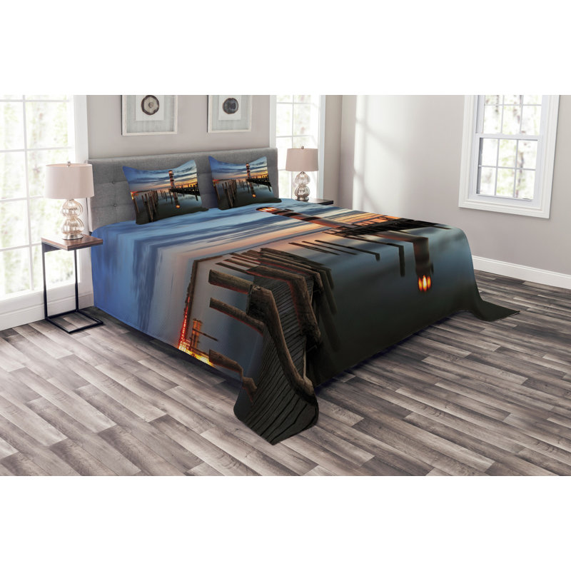 Lighthouse Bedspread Set with Shams, 220 x 264 cm