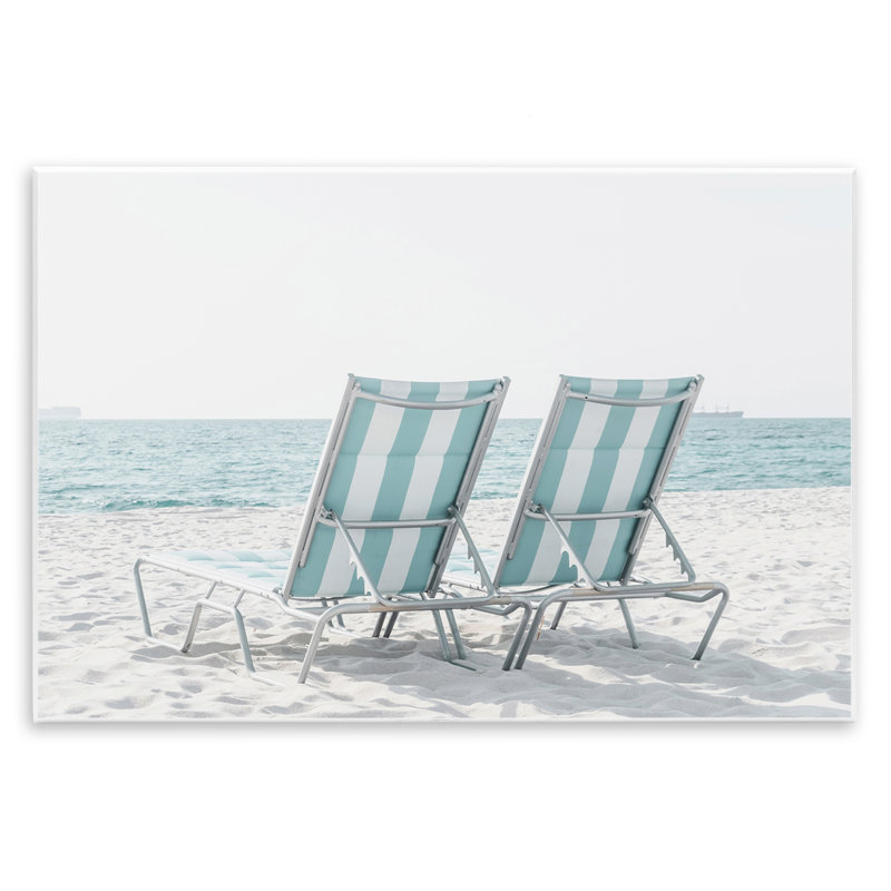 "Blue Beach Chairs", art mural sur bois par Elena Chukhlebova, H 13 po x l 19 po