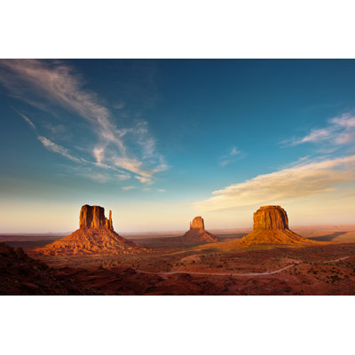 Monument Valley by Yinyang