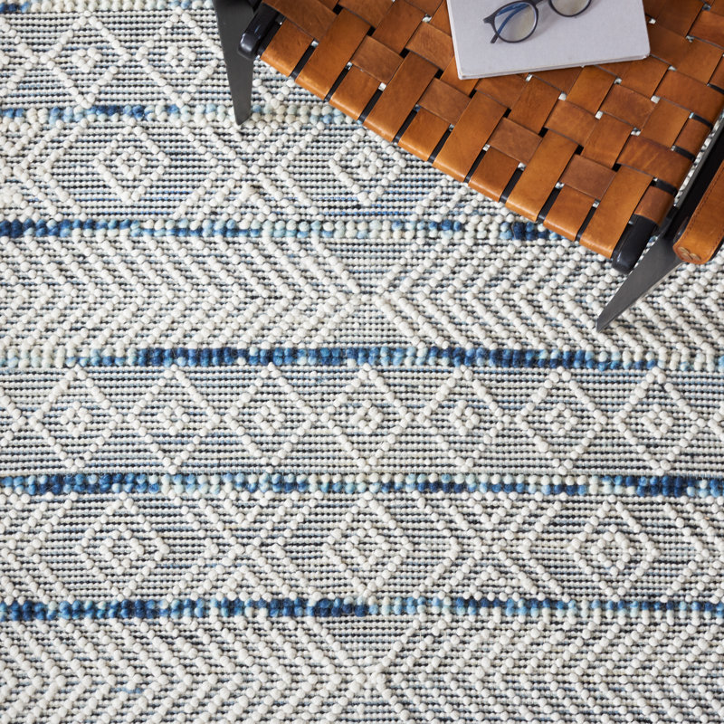 Tapis Natura 876 ivoire / bleu, Rectangle 5 pi x 8 pi