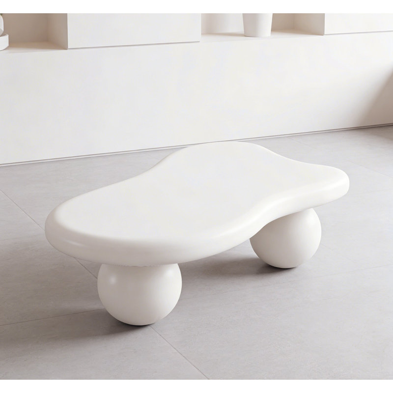 Table basse en forme de nuage avec 3 pieds sphériques pour le salon, H 11,7 po x L 40 po x l 26,8 po, Blanc, crème