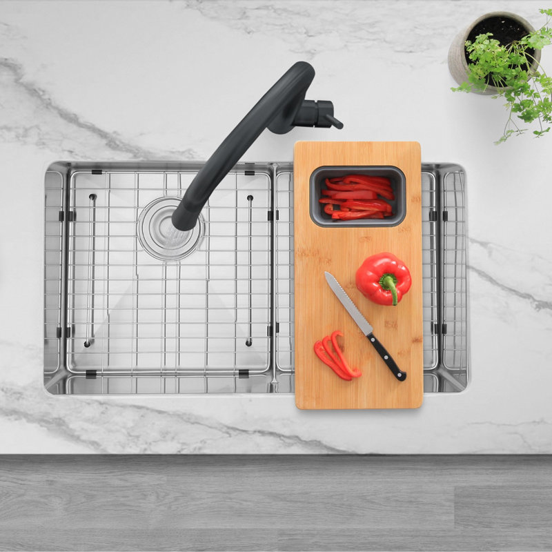 Matte Black Stainless Steel Pull-Down Kitchen Faucet with Spray