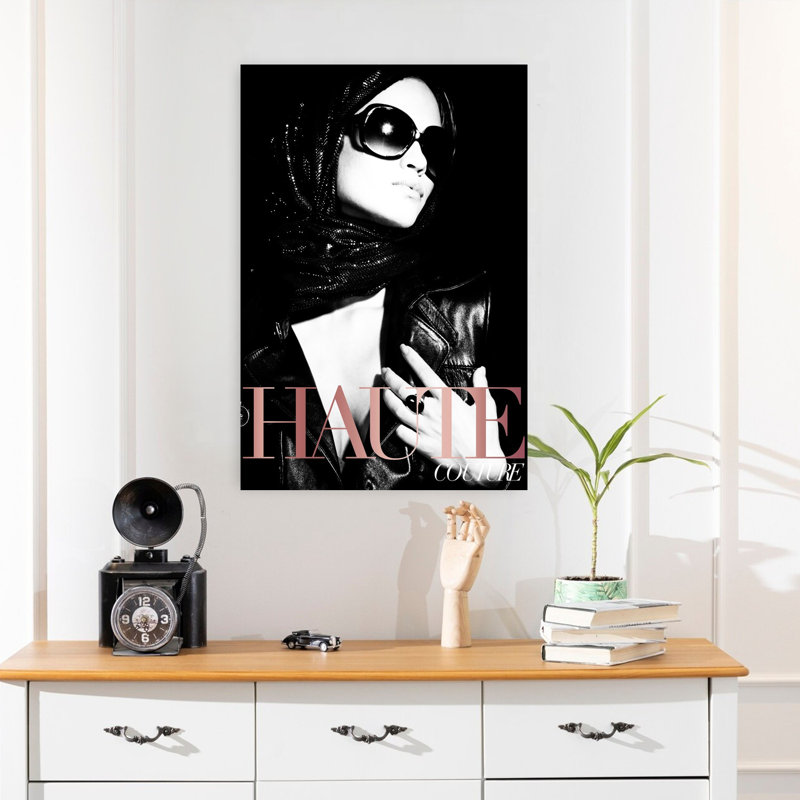 Couture 1 Art contemporain, H 24 po x l 16 po