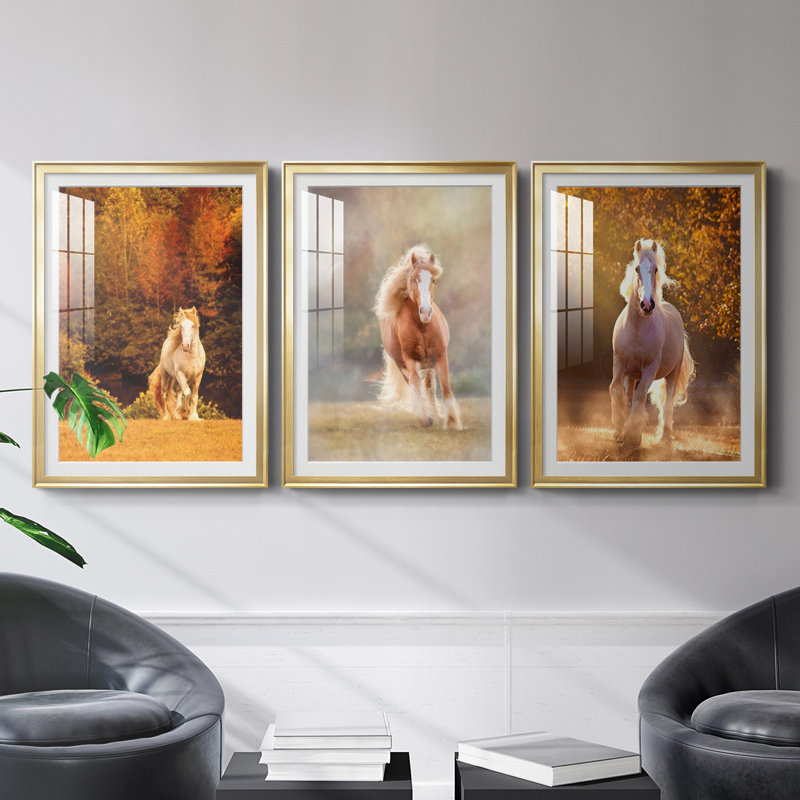 Impression encadrée de cheval de qualité supérieure - prêt à accrocher, H 36,5 po x l 53 po x P 2,5 po, Cadre doré