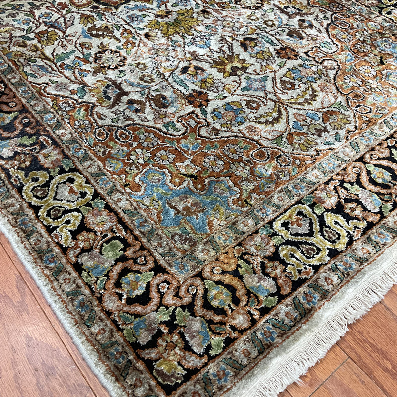  Tapis en soie fait à la main Kashmiri