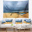 Tapisserie de mer shore avec nuages foncés au-dessus de l’océan et suspension murale-28489179