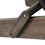 Chaise pliante grise en bois pour un usage extérieur, avec fonction
