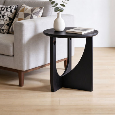 Petite table d'appoint ronde en bois massif