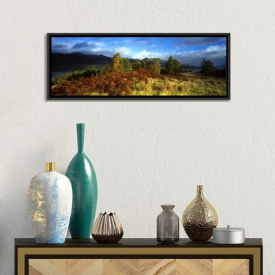 « pacifique automne landscape, near loch tay, highlands, écosse, royaume-uni », reproduction de photo sur toile