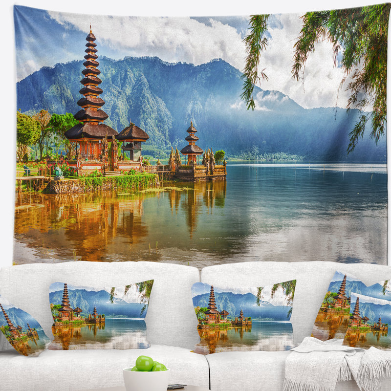 Photographie pura ulun danu tapisserie Cityscape, H 68 po x l 80 po