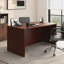 Bureau de direction Bowfront 60 po, finition rouge