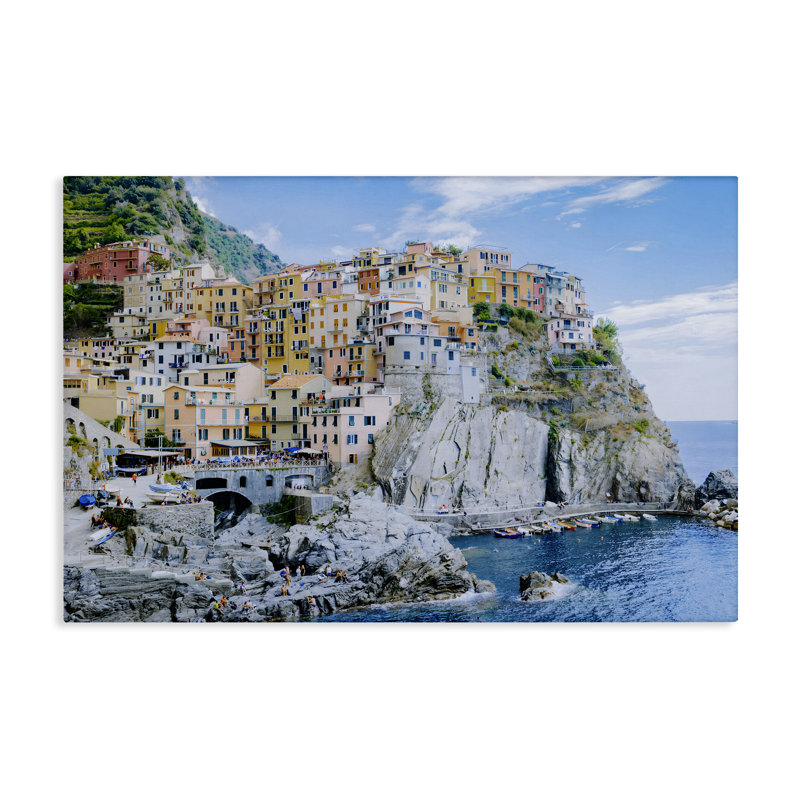 Art mural sur toile Seaside Village View, design par LSR Creative Studio, H 24 po x l 36 po