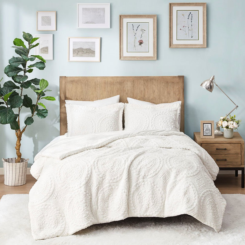 Édredon simple en fausse fourrure, édredon à motif médaillon brodé, taille, plié
