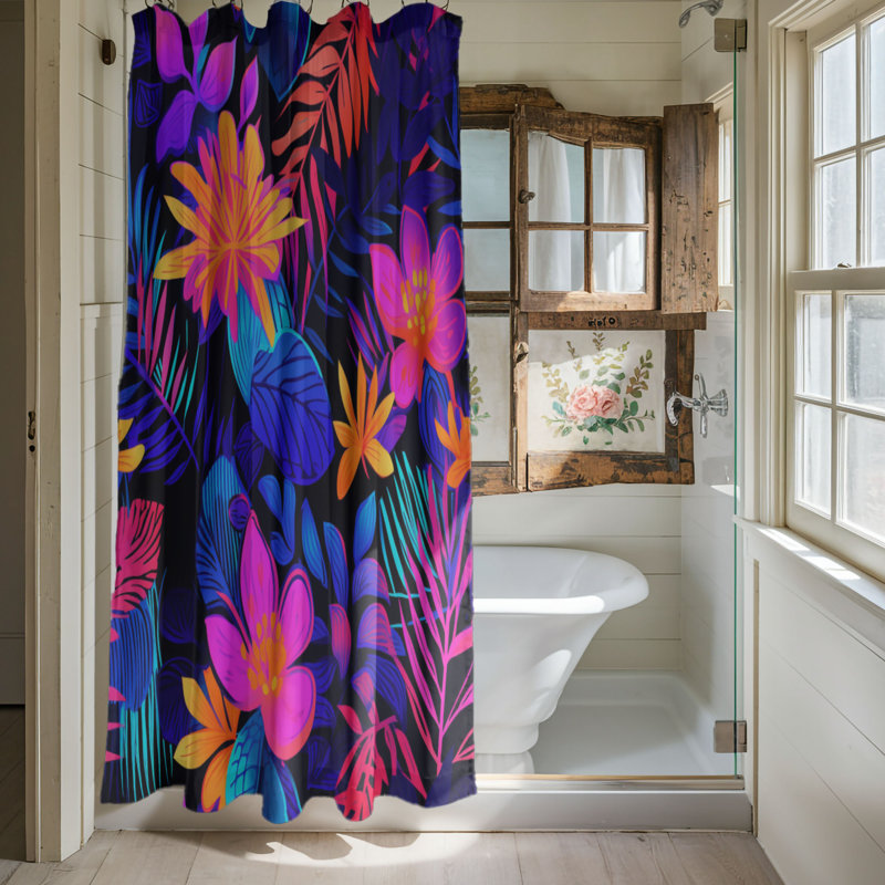 Dejoire, 74"H x 71"W
