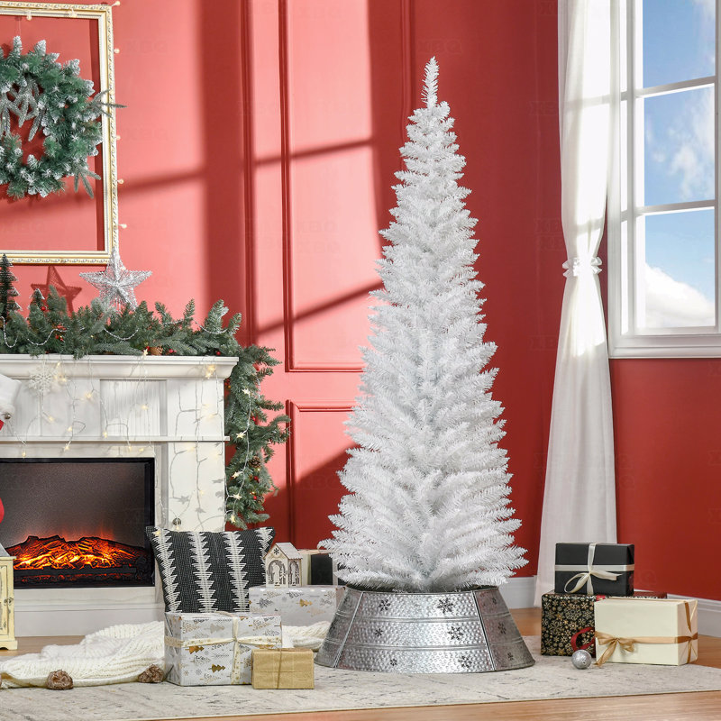 Arbre de Noël artificiel à forme allongée 6 pi, 390 branches réalistes, base en plastique, H 5 pi 9 po, Blanc