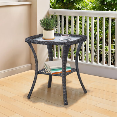 Table d'appoint pour patio en osier avec plateau en verre trempé et rangement Heritage