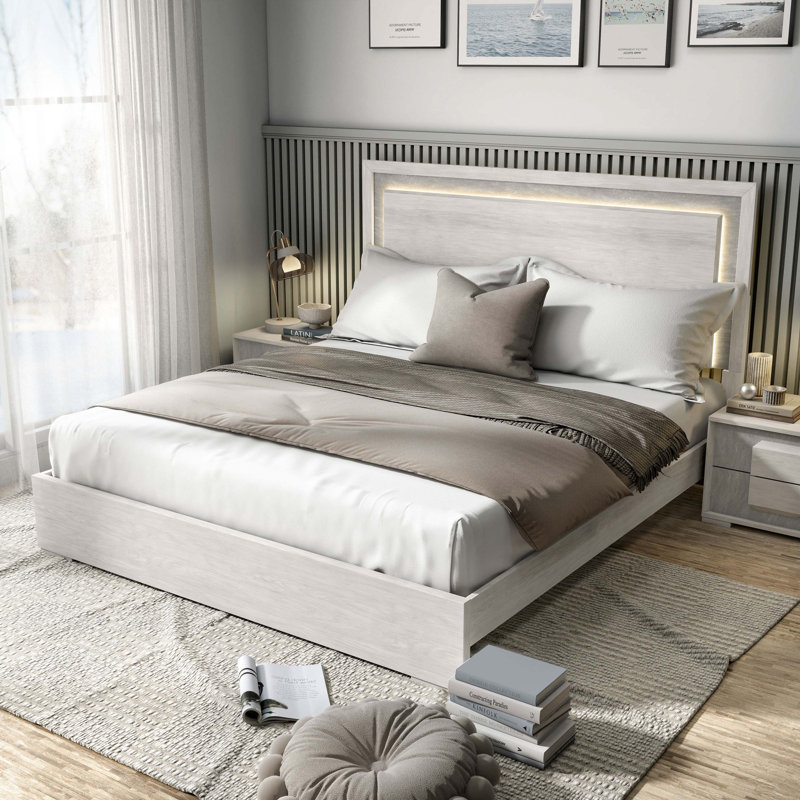 Juin Panel Bed, King