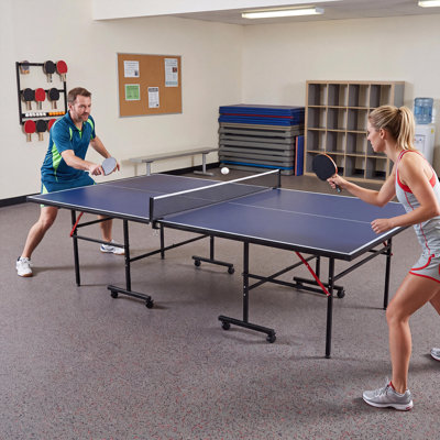 Table de ping-pong portative de 2,74 m (9 pi) pour jouer à l'intérieur et à l'extérieur - Table de ping-pong pliable à roulettes - Rangement facile - Bleu