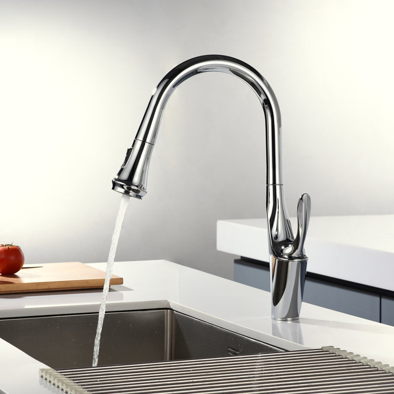 Robinet d'évier de cuisine à poignée simple sans plomb en acier inoxydable Summit, Chrome