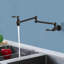 Robinet de cuisine mural-117496328