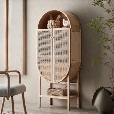 Vitrine en rotin simple et rétro
