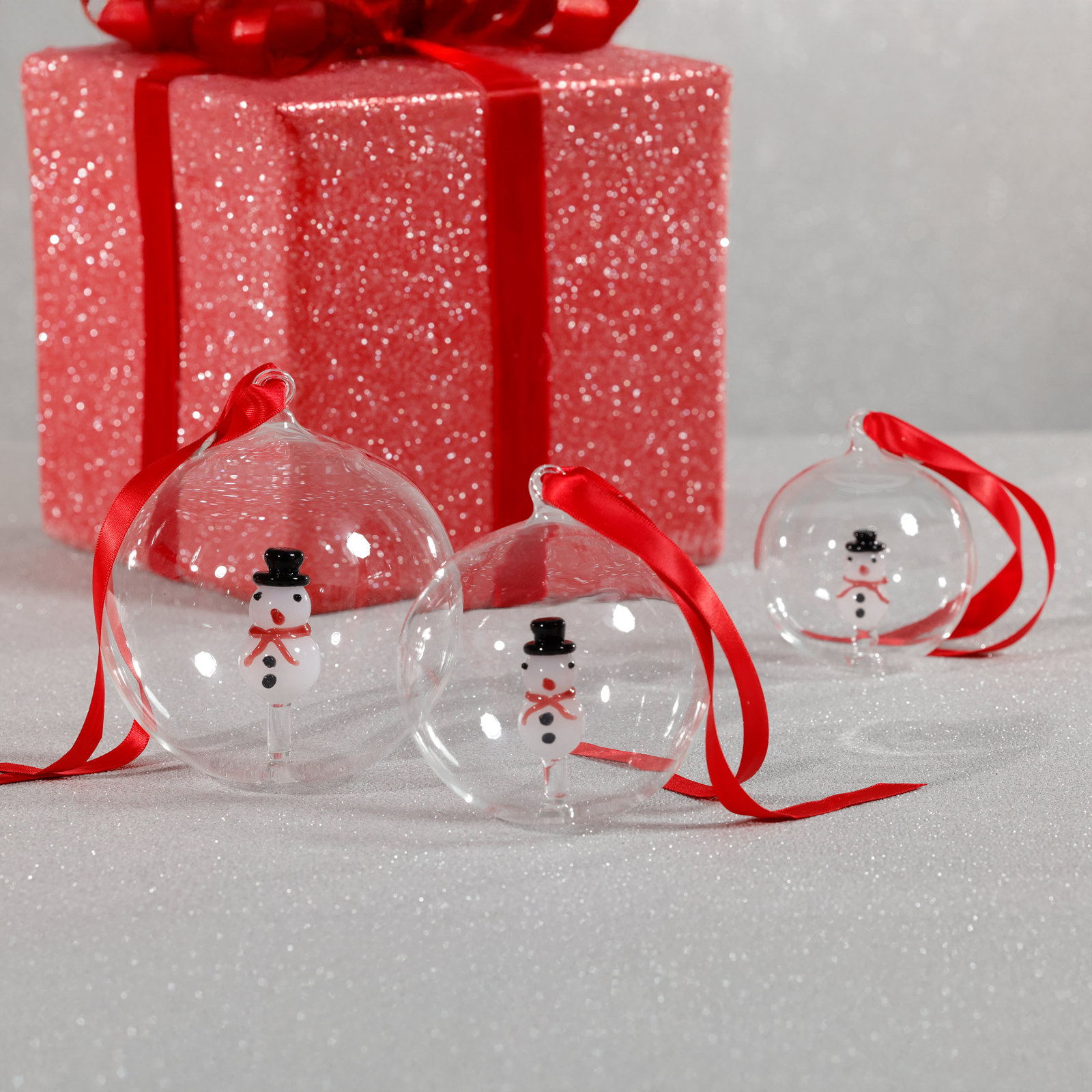 Glass Bauble, 3.25" H x 3.25" W x 3.25" D