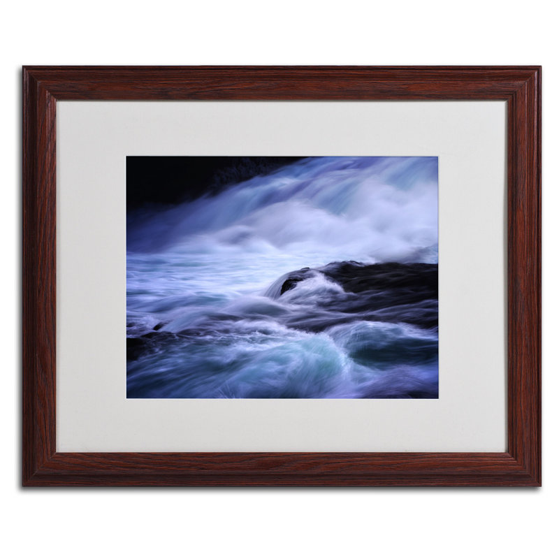 « blue stream » par philippe sainte-laudy,, reproduction de photo encadrée, H 16 po x l 20 po x P 0,5 po, Brun - Biseautée