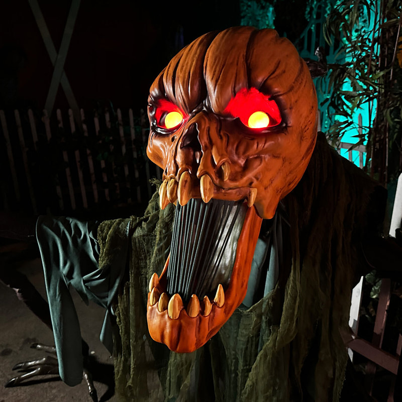 Champ de maïs et citrouille Haunted Hill Farm 7,3 pi. Jack Halloween Animatronic par Tekky