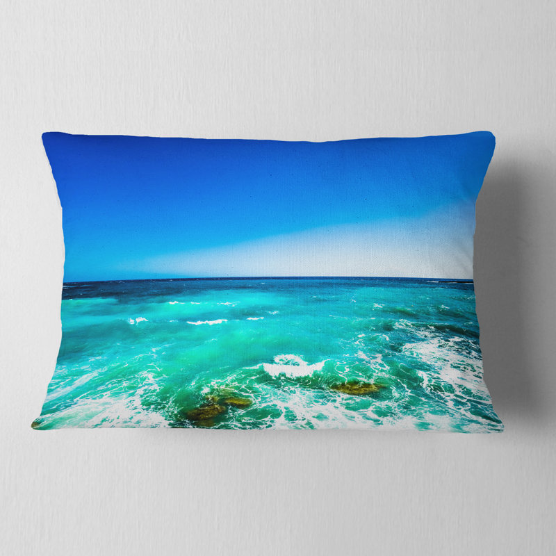 Coussin Seashore with Clear Water and Sky - Sea & Shore