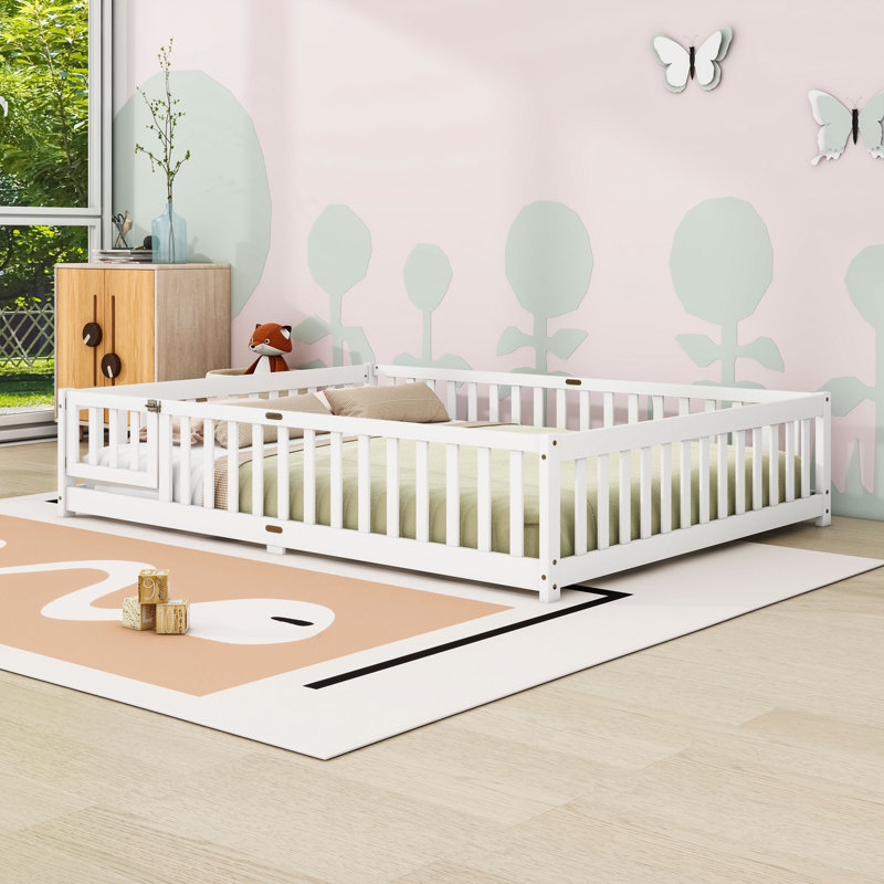 Grand lit en bois avec clôture, Blanc