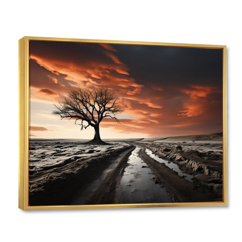 «Sky Dreams Of Infinitive Road II», reproduction sur toile, 34" H x 44" W, Cadre flottant doré