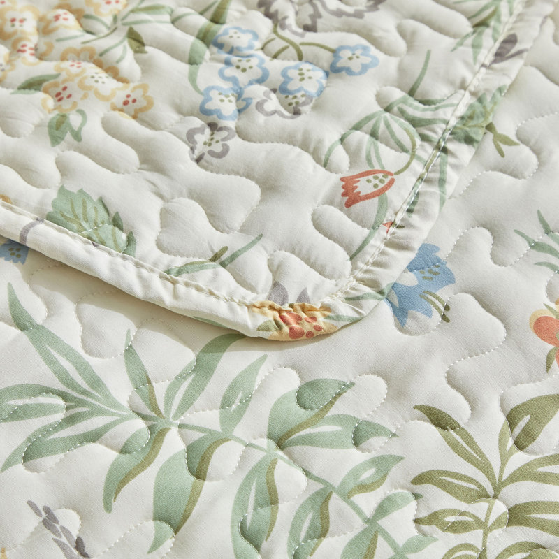 3 Piece  All Season Cottagecore Microfiber Quilt Set, Green Floral, King Quilt + 2 King Shams