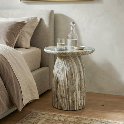 Table de bout à piédestal l 17 po Fulcher