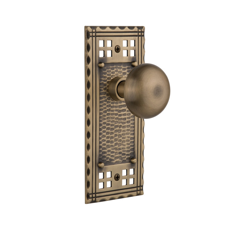 Plaque artisanale avec bouton de porte New York, Laiton antique, 2.75"