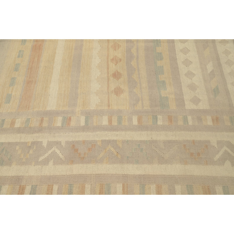 Tapis kilim neutre et discret 7 x 10 avec éléments géométriques