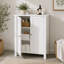 Armoire de rangement pour salle de bain résistante à l'humidité, organisateur autoportant en panneau de fibres à densité moyenne imperméable avec tablettes réglables, armoire à porte fermée avec compartiments ouverts pour le garde-manger
