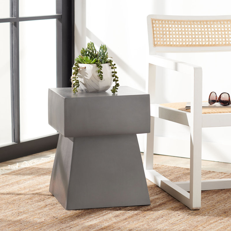 Kazir End Table, Dark Gray