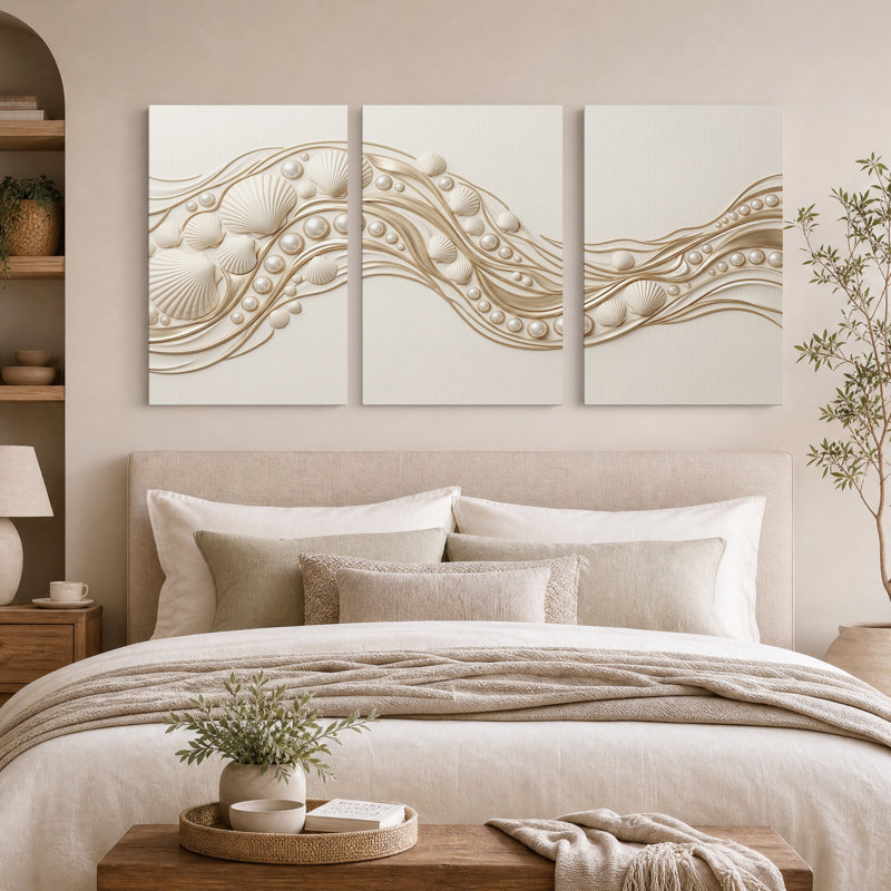 Ensemble de 3 toiles murales « Coquillages blancs et perles dans des vagues dorées », 30"H x 20"W x 3pcs