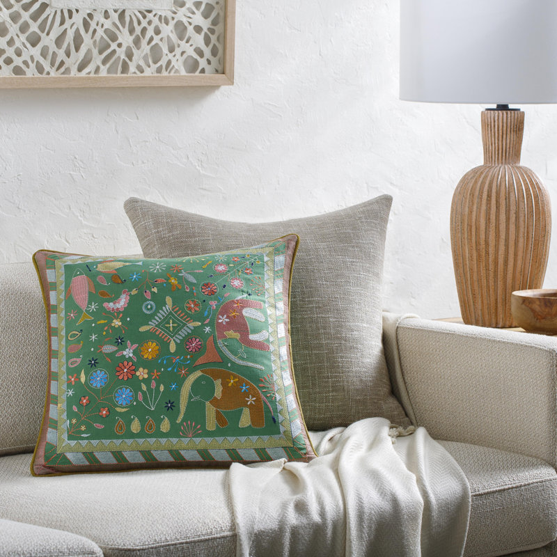 Coussin Millie Kay, 22 po x 22 po, Polyester/ Bourre en polyester