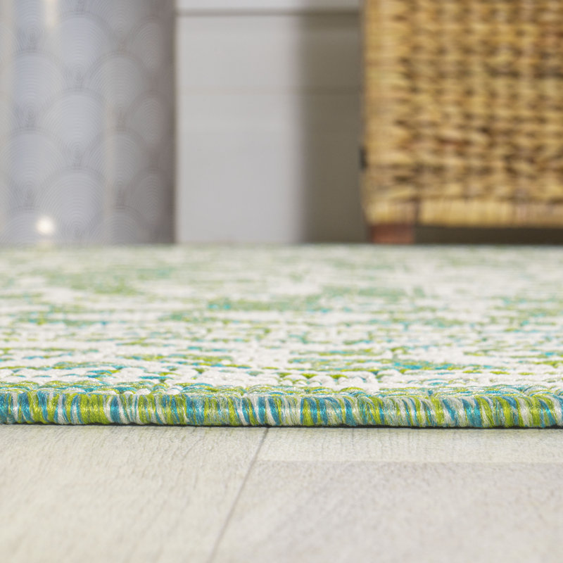 Aaleayah Medallion Textured Weave Cream/Green Indoor/Outdoor Rug, Rectangle 3'11" x 6'