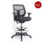 Tabouret de dessinateur de bureau Apollo avec siège rembourré TEMPUR®, dossier en filet et repose-pieds Apollo